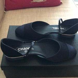 CHANEL LAMBSKIN OPEN SHOES.